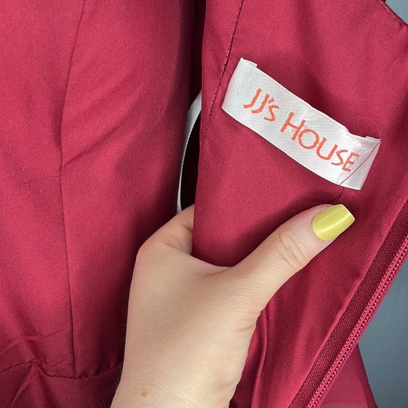 JJ’s House Formal / Prom Dress - Picture 11 of 12